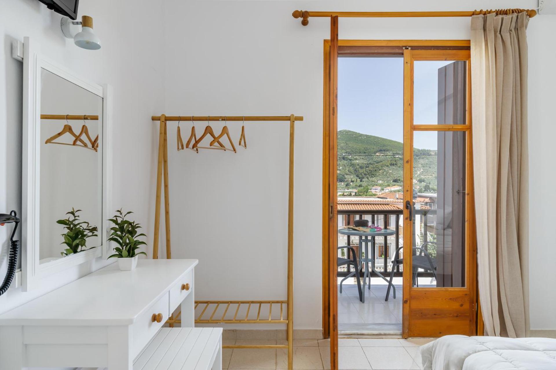 White Lily Aparthotel Skopelos Town Ngoại thất bức ảnh